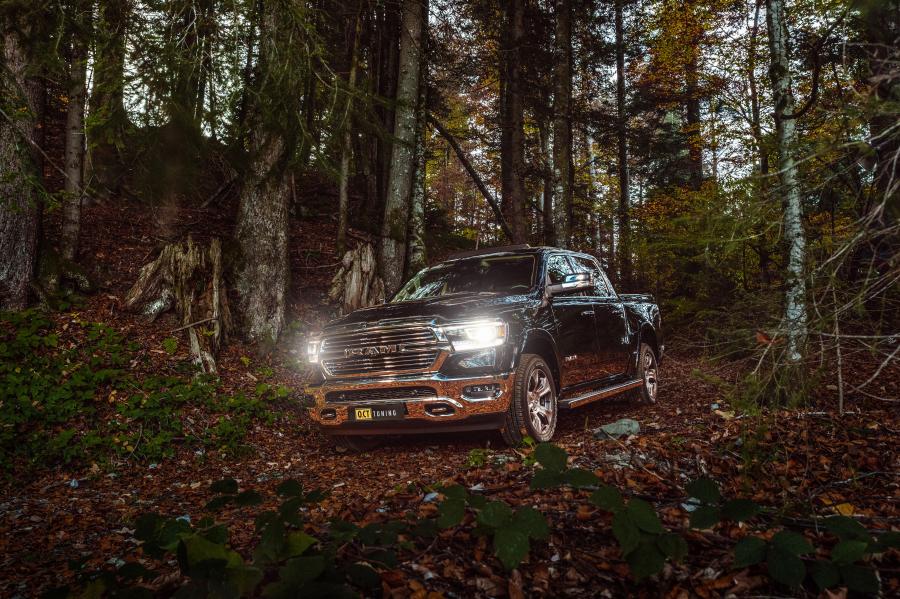  Ram 1500 Laramie Crew Cab by O.CT Tuning 2018 года  (фото 2 из 6)